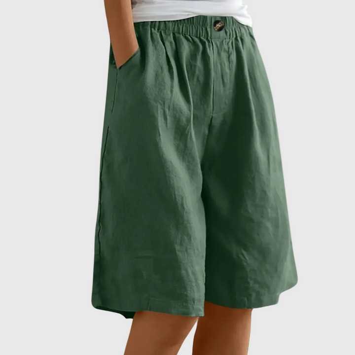 Lisa Shorts Elegant and Comfortable