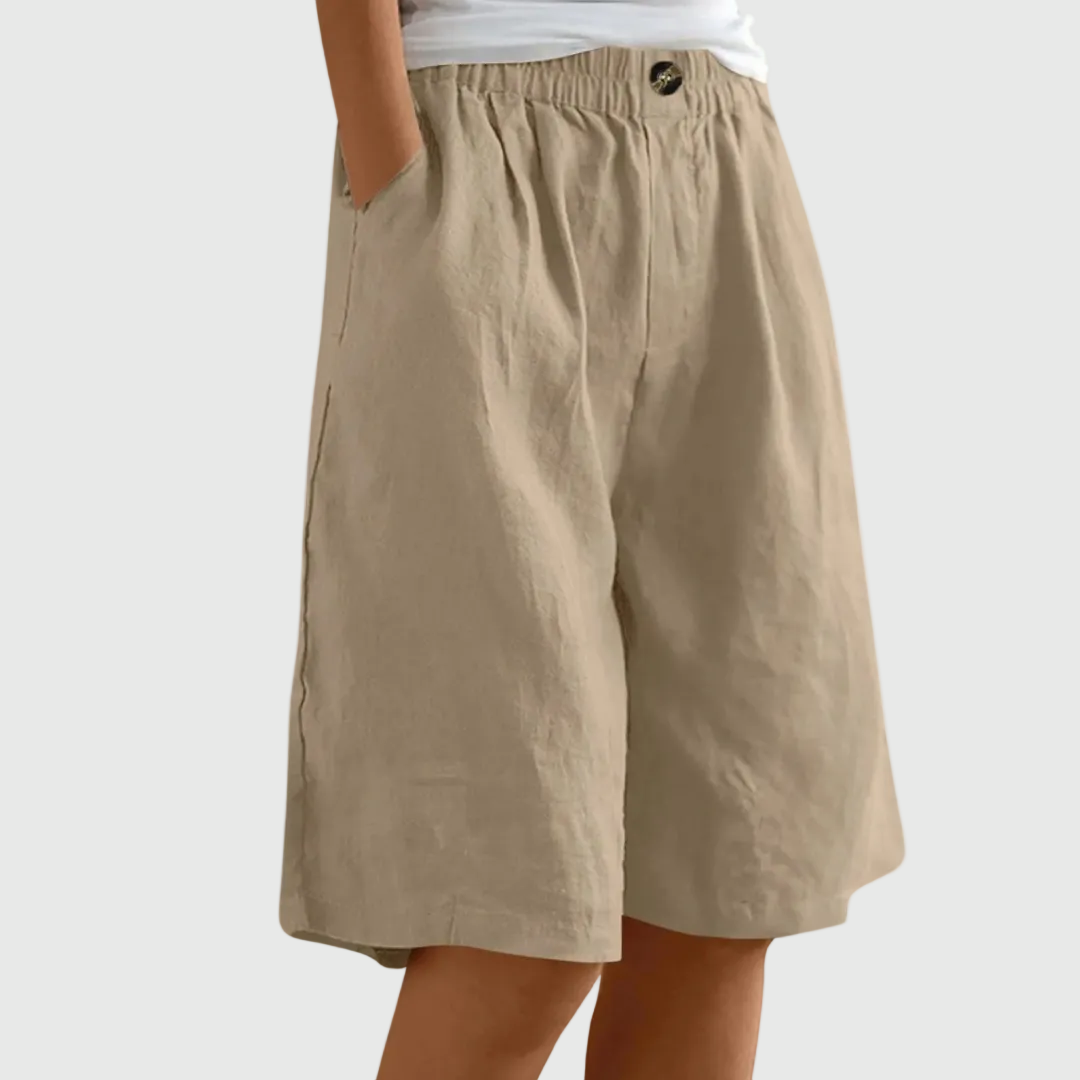 Lisa Shorts Elegant and Comfortable