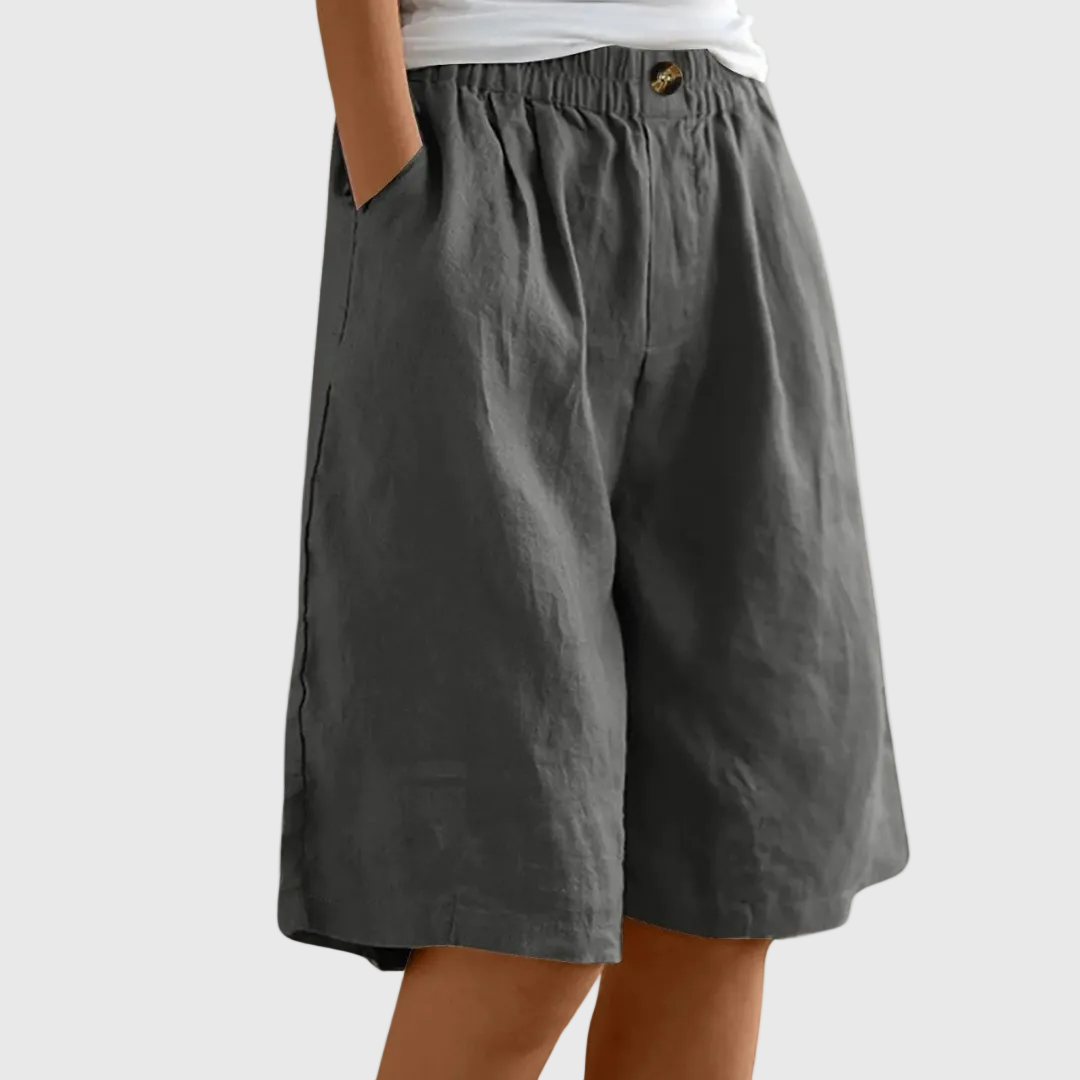 Lisa Shorts Elegant and Comfortable