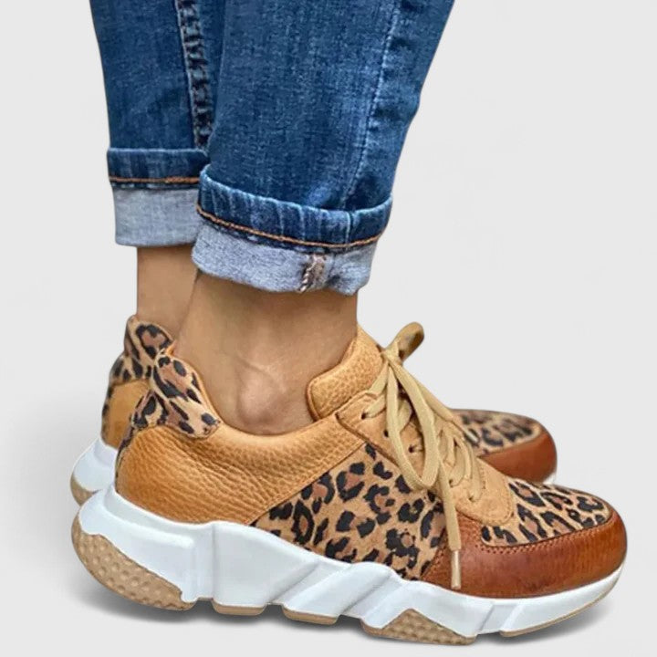 June Elegant Sneakers