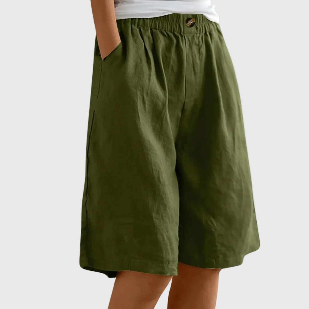 Lisa Shorts Elegant and Comfortable
