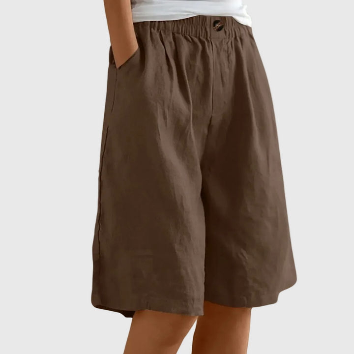 Lisa Shorts Elegant and Comfortable