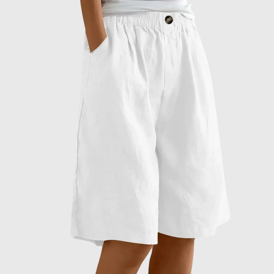 Lisa Shorts Elegant and Comfortable