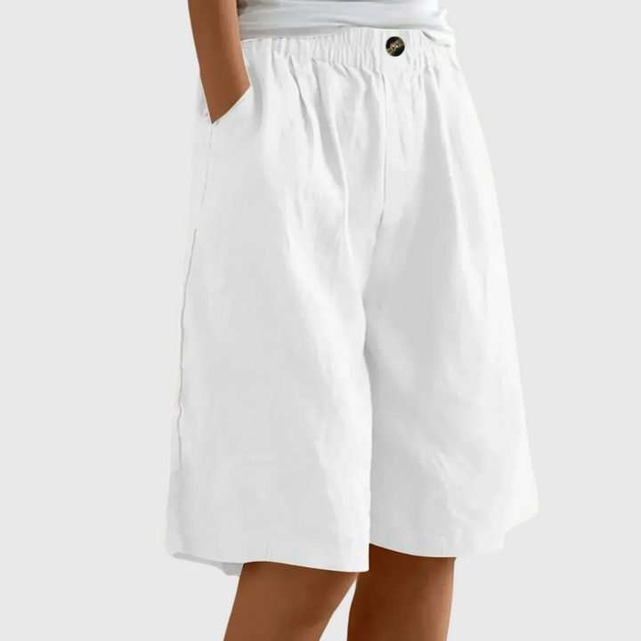 Lisa Shorts Elegant and Comfortable