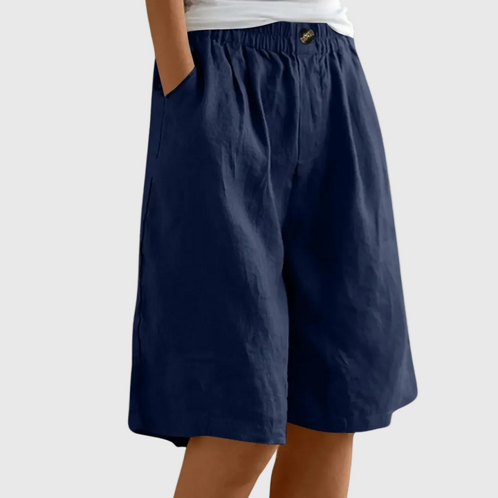 Lisa Shorts Elegant and Comfortable