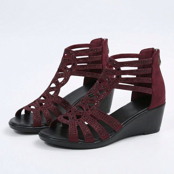 Adriana Fashionable women's orthopedic sandals