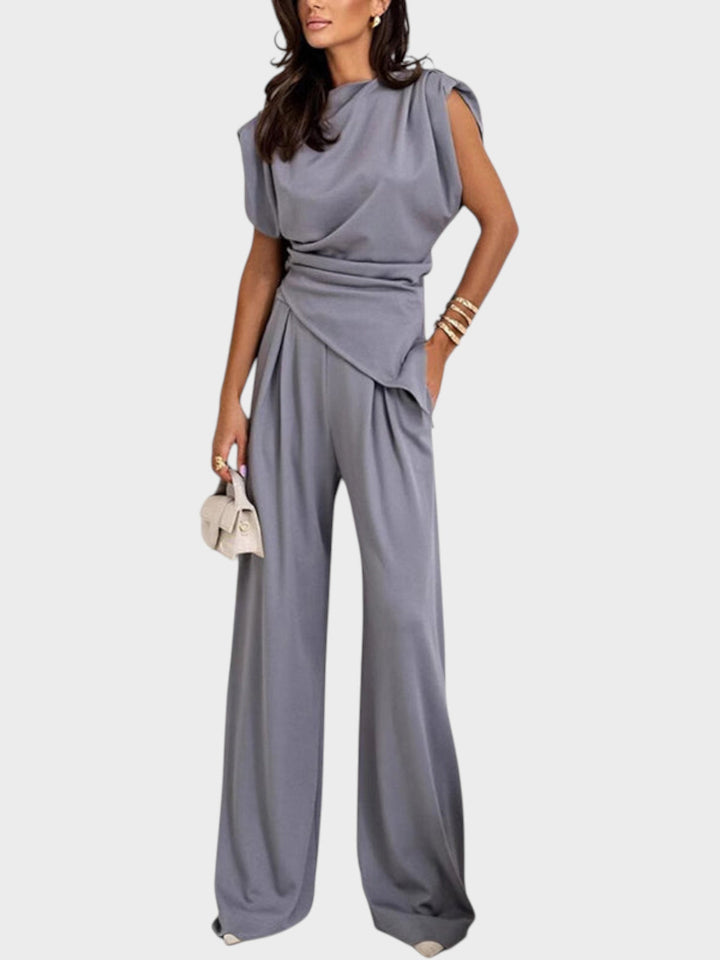 Elodie Elegant And Comfortable Set