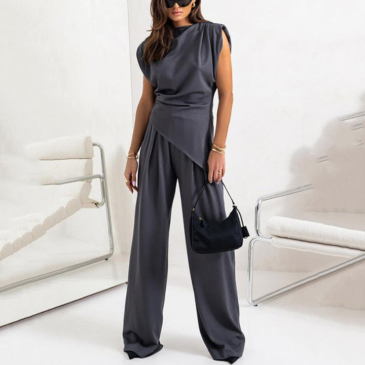 Elodie Elegant And Comfortable Set